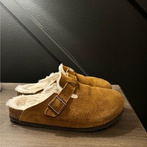 Women’s Boston Birkenstocks!!! Good condition. Size 41